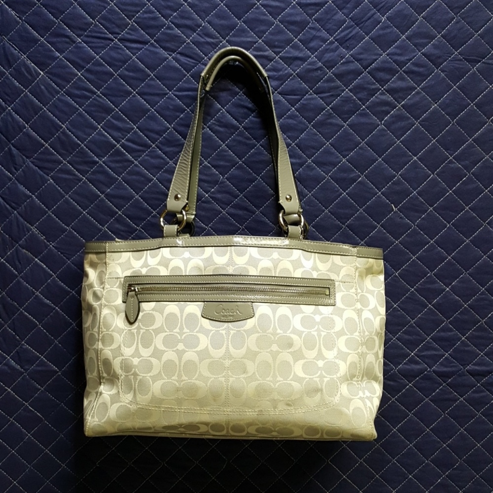 Coach shoulder strap bag